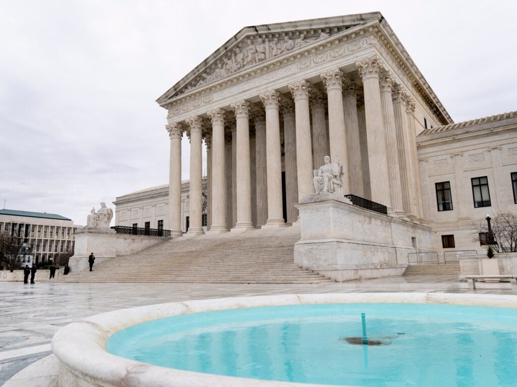 Supremo Tribunal dos EUA restringe regulamentações do governo para proteger zonas úmidas