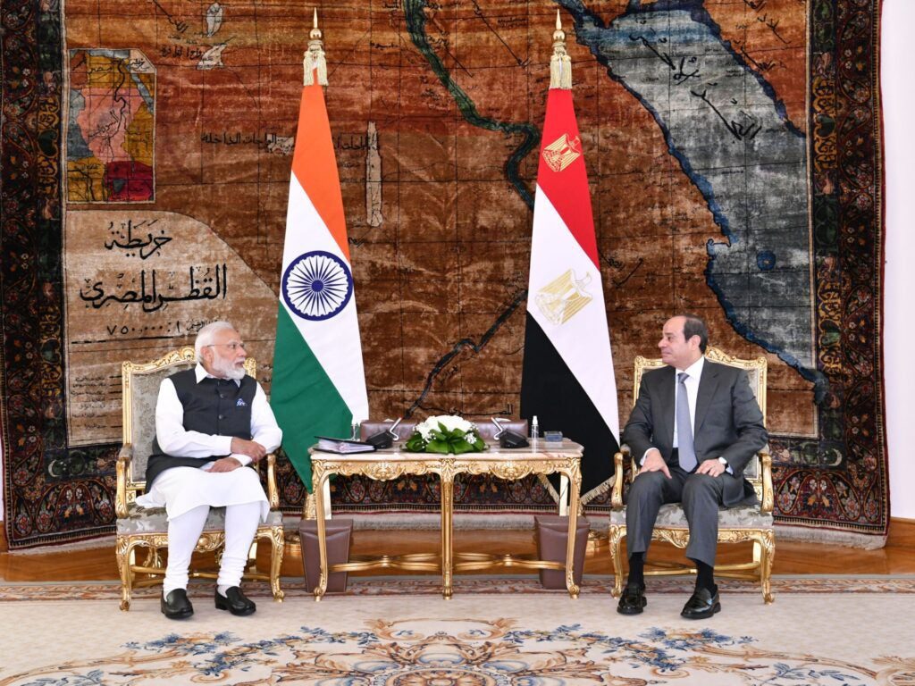 Egito e Índia reforçam laços enquanto Modi faz primeira viagem ao Cairo