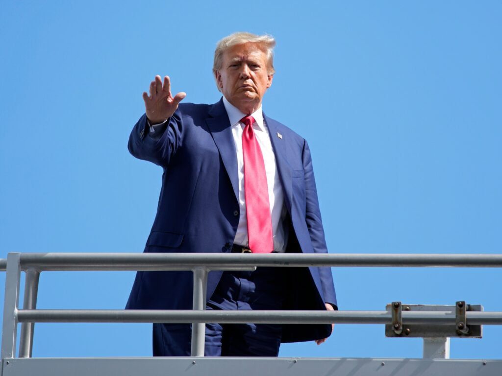 Trump ouviu discutir documento secreto do Irã em áudio: mídia dos EUA