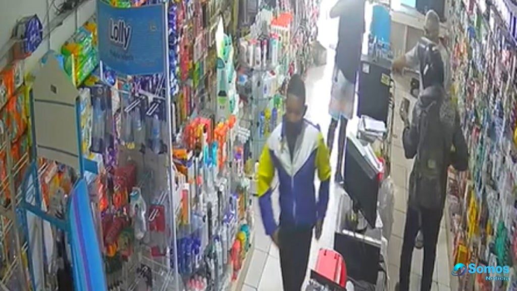 Arrastões em Alto Longá: 03 bandidos armados assaltam estabelecimentos