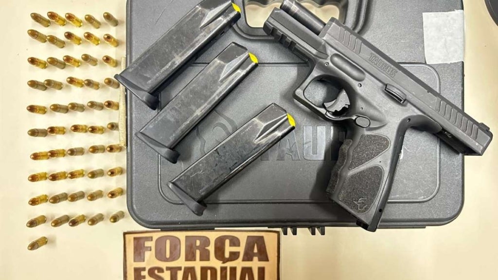 dois policiais são presos no piauí