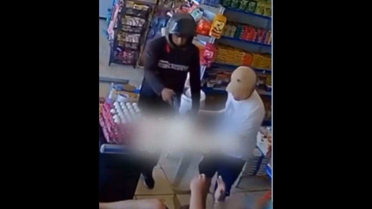 Dois homens armados grajaú