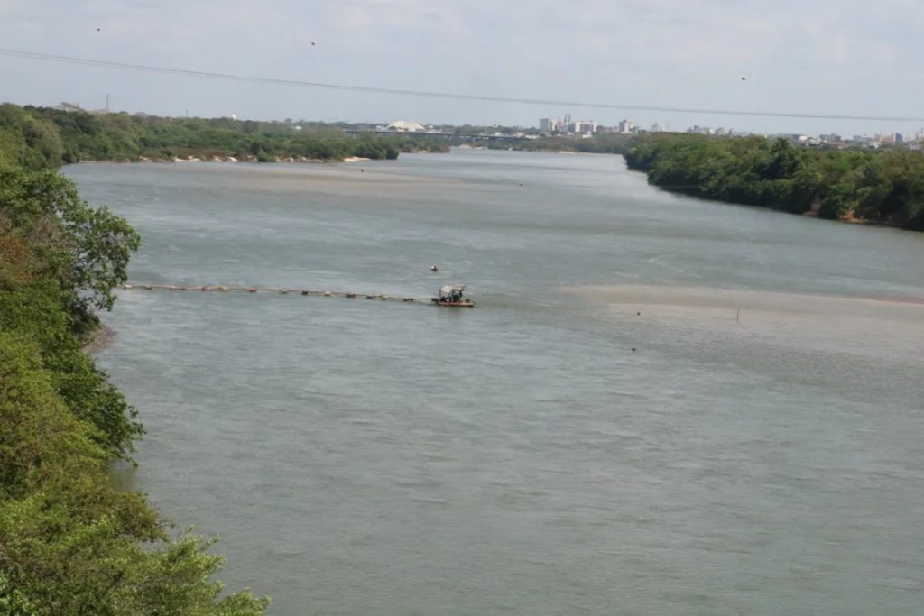 Buscas continuam por homem que sumiu no rio Parnaíba