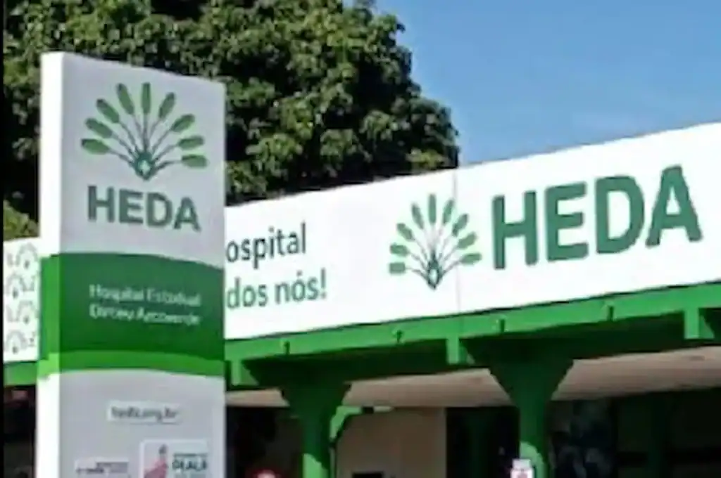 Fachada do Hospital Estadual Dirceu Arcoverde em Parnaíba