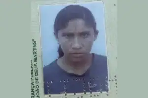 Documento de identificação com foto da vítima Cleonis Rodrigues da Silva.