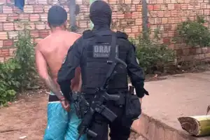 Suspeito detido em operação policial contra facção criminosa em Altos, Piauí.